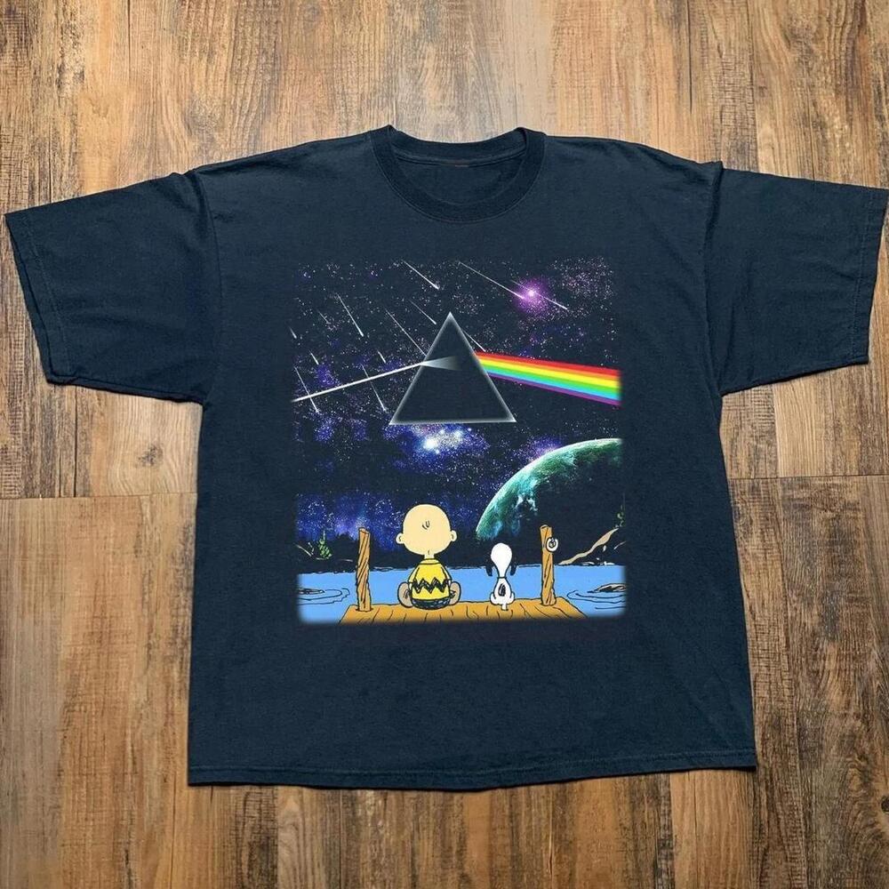 Gildan Men Black T-Shirt, Peanuts X Floyd Tee With Graphic Of Snoopy